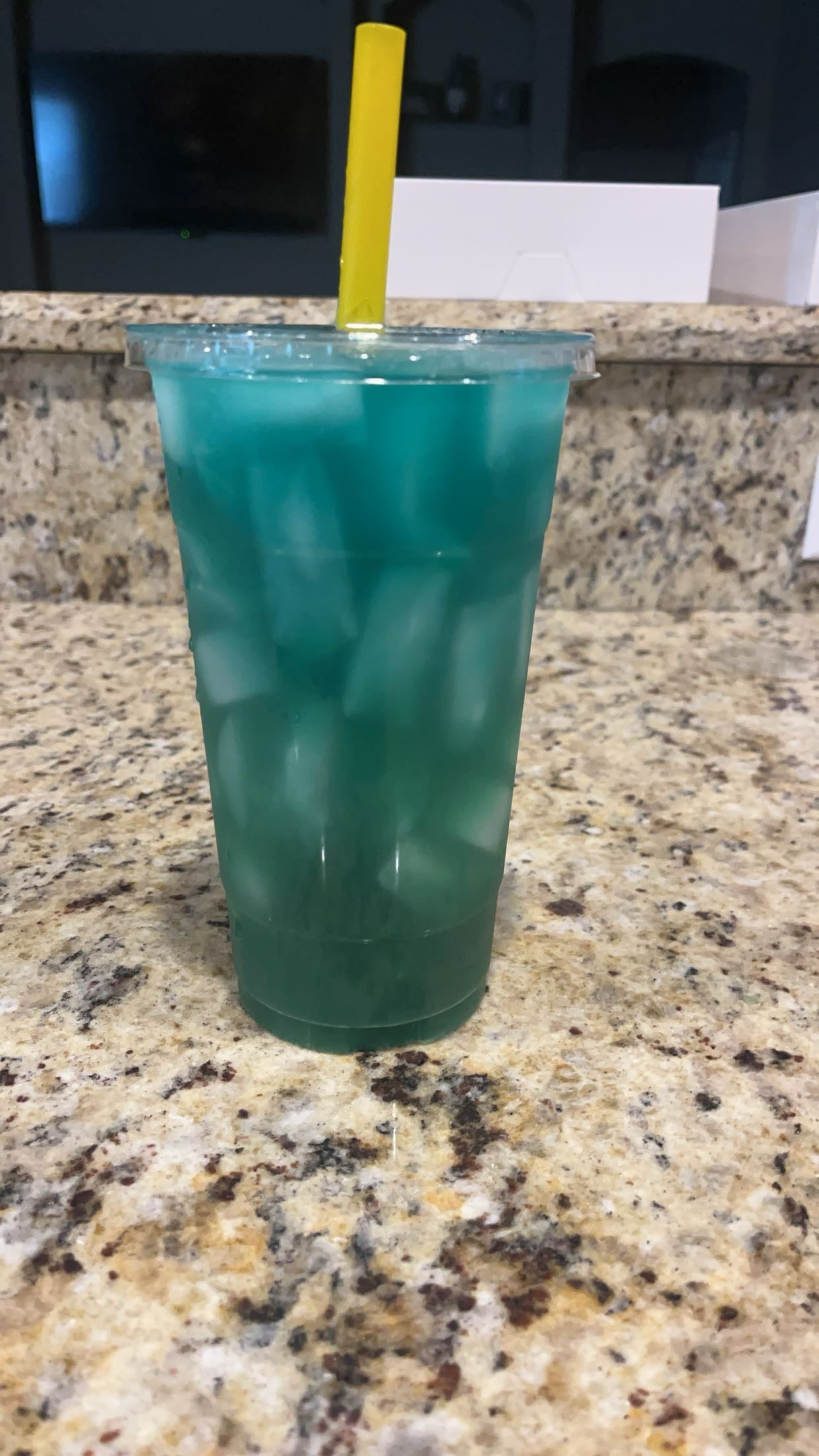 Blue Hawwian - Pina Colada, Blue blast